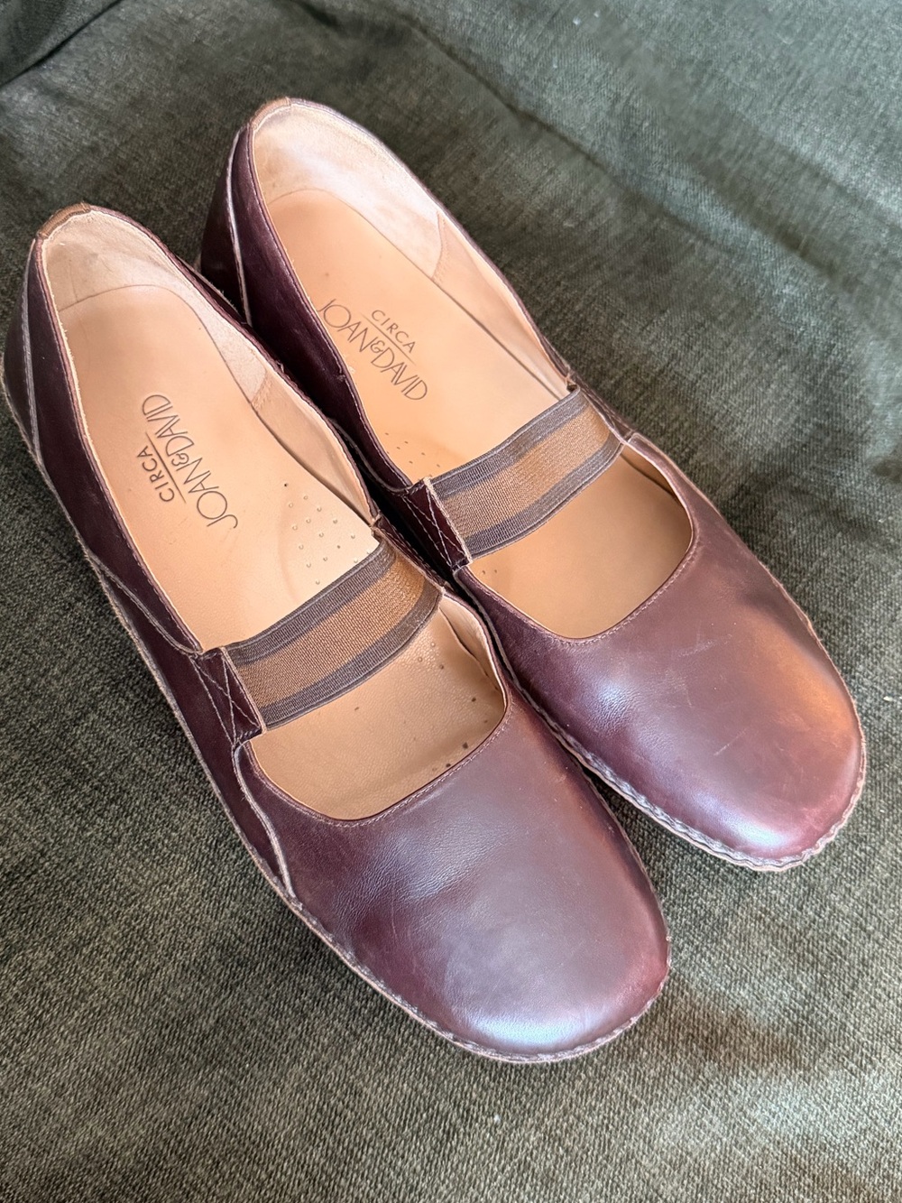 CIRCA JOAN & DAVID Leather Slip-On Flats